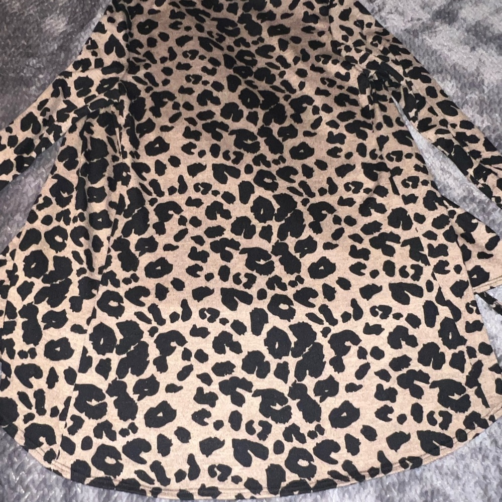 Leopard Print Open Front High Low Cardigan - Picture 2 of 4